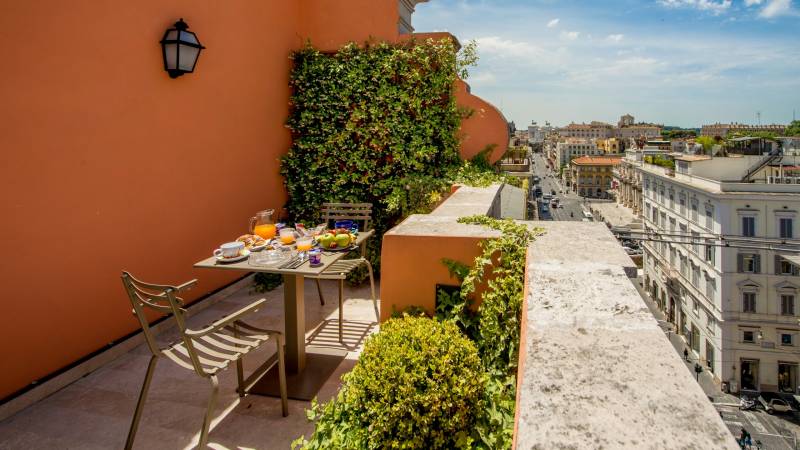 hotel-nazionale-51-vista-balcone-8008 hotel-nazionale-51-vista-balcone-8008