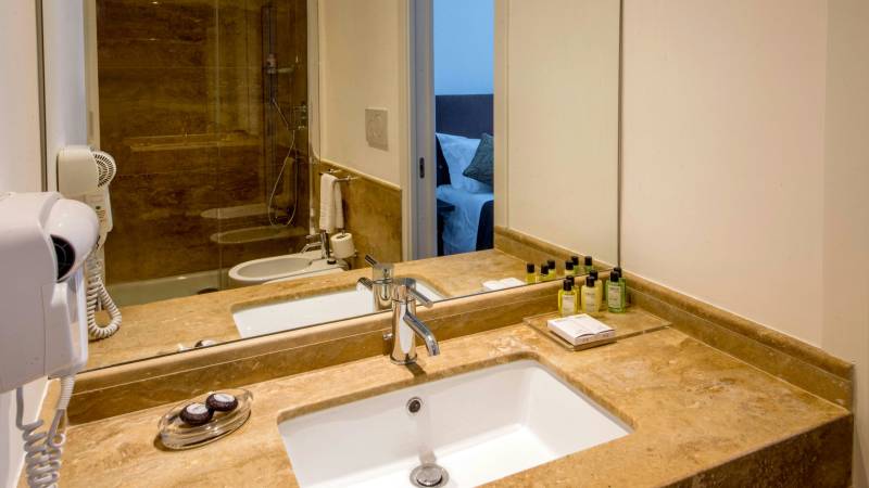 hotel-nazionale-51-bagno-suite-10