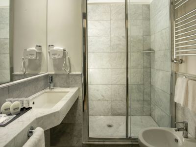 hotelnazionale51-bagno-7871.jpg