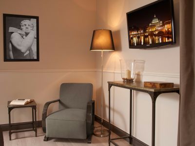 Nazionale 51 Rome Armchair in the Room